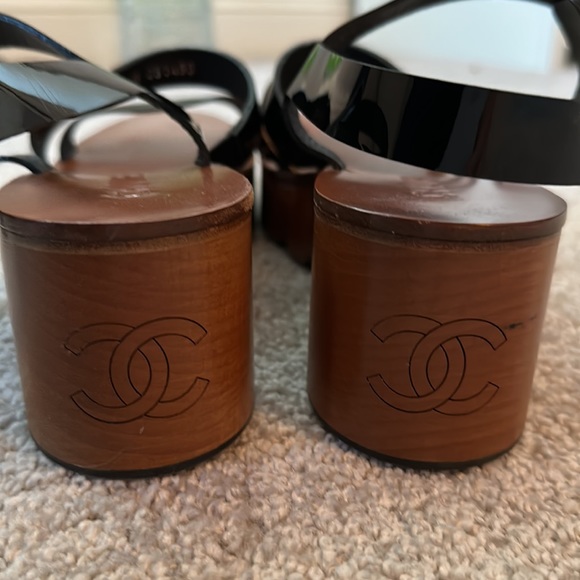 Chanel RARE wood and black patent leather strappy platform clogs sandals size 41 - Picture 4 of 8